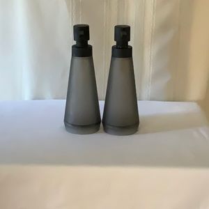 Lotion/Soap dispenser. Very nice